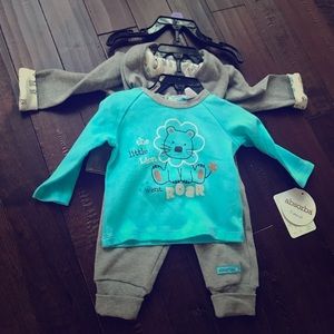 Brand new three piece set 3 months